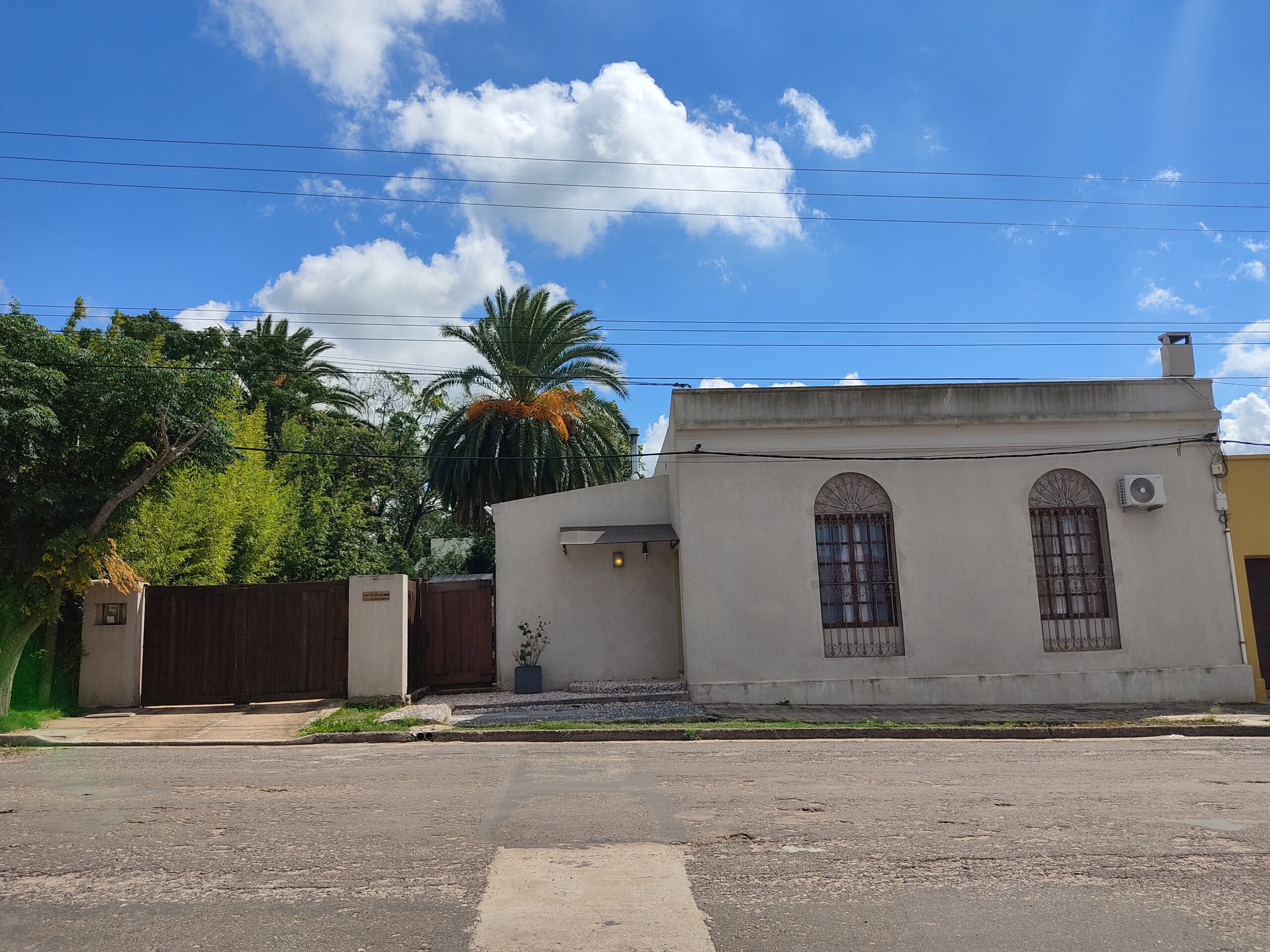 Se vende casa grande restaurada en Paso de los Toros Ref. PTV 172
