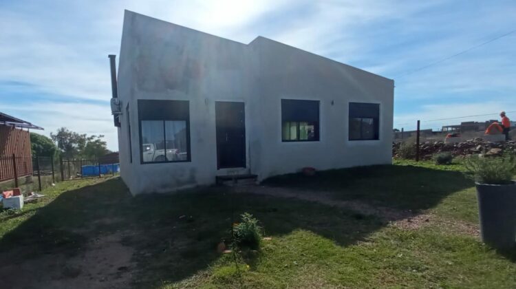 Se vende casa amueblada en Centenario Ref. PTV 223
