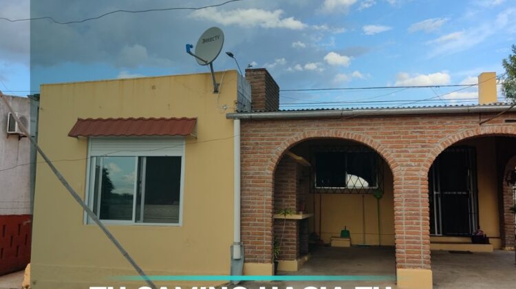 (ALQUILADA) casa 2 dormitorios en la ciudad de Paso de los Toros.Rfe.PTV264